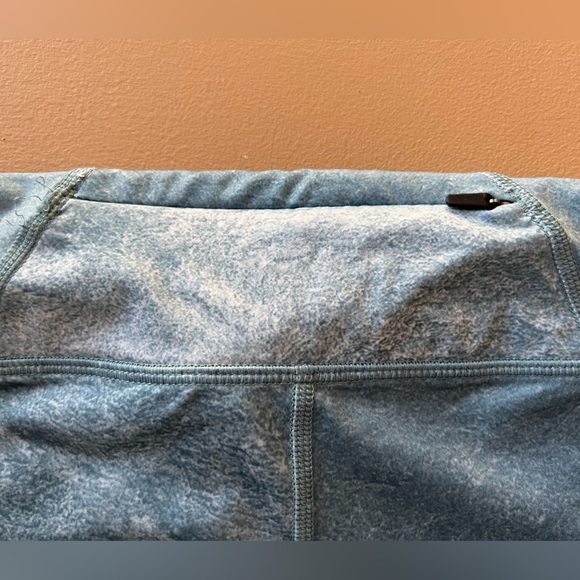 Nike | “Power Essential” Dri-FIT Cropped Running Leggings - Size Medium - Picture 5 of 5